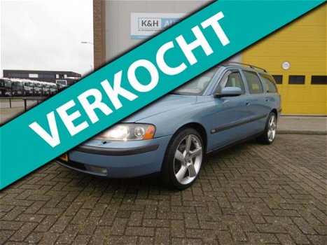 Volvo V70 - 2.4 D5 Edition II Climate Control - 1