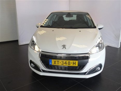 Peugeot 208 - 1.2 PureTech Signature | Full Map Navigatie | Radio DAB | Bluetooth | Parkeersensor Ac - 1