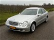 Mercedes-Benz E-klasse - 200 K. Elegance Automaat | Schuifdak | Zeer nette auto - 1 - Thumbnail