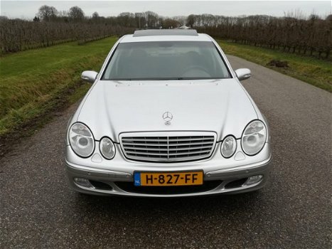Mercedes-Benz E-klasse - 200 K. Elegance Automaat | Schuifdak | Zeer nette auto - 1