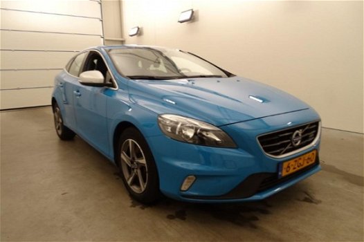 Volvo V40 - 2.0 D4 R-Design Business *LEDER+NAVI+PDC+ECC+CRUISE - 1