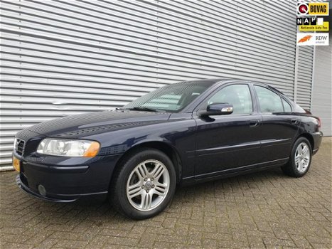 Volvo S60 - 2.4 Drivers Edition - 1