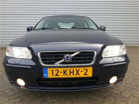 Volvo S60 - 2.4 Drivers Edition - 1