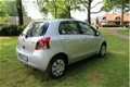Toyota Yaris - 1.0 VVT-i Sol 70 PK 5 deurs AIRCO - 1 - Thumbnail