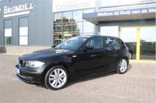 BMW 1-serie - 116i Business Sport 17 INCH SPORTVELGEN 5 DEURS 6-BAK - 1