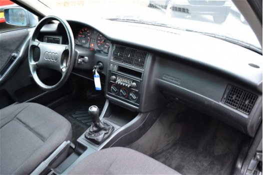 Audi 80 - 1.8 S 90 pk / Dealer onderhouden / bijna 1e eigenaresse - 1