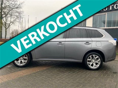 Mitsubishi Outlander - 2.0 PHEV Instyle+ All in Price | Stoelverwarming | Leer |Rijklaar incl. 6 mnd - 1