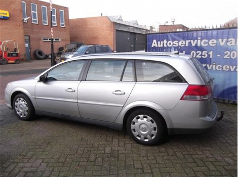 Opel Vectra Wagon - 2.2-16V Business zeer nette auto - 1