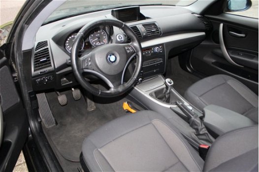 BMW 1-serie - 116i Business Line facelift model navigatie - 1
