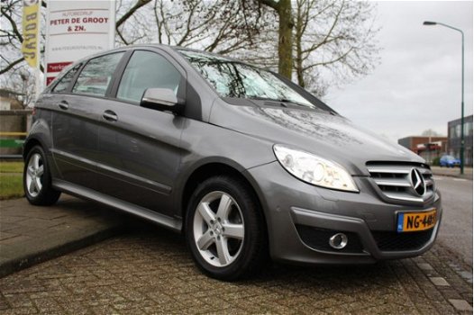 Mercedes-Benz B-klasse - 180 VOL LEDER/PDC V+A/NAVI 