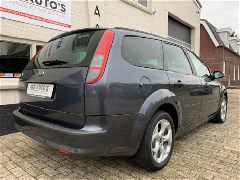 Ford Focus Wagon - 1.6-16V Futura Airco Cruise - 1