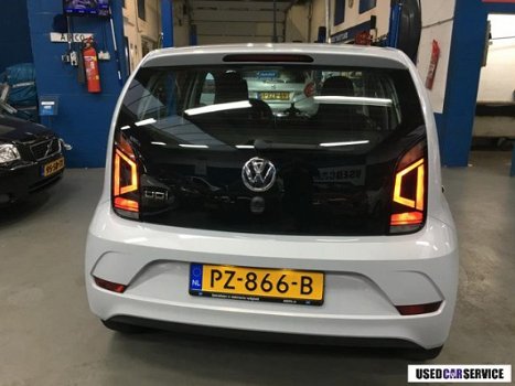 Volkswagen Up! - 5 drs 2017 Airco NL-auto - 1