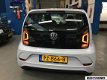 Volkswagen Up! - 5 drs 2017 Airco NL-auto - 1 - Thumbnail