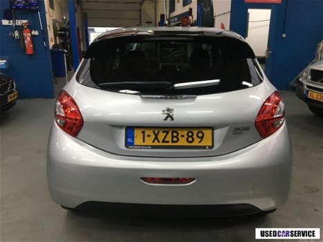 Peugeot 208 - Style 1.6 Airco 5drs NAP LM-velg Zuinig - 1