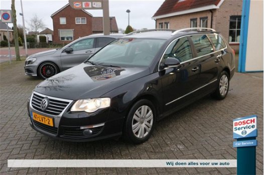 Volkswagen Passat Variant - 1.4 TSI 90KW VARIANT DSG / NL-Auto / Navi - 1