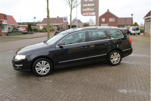 Volkswagen Passat Variant - 1.4 TSI 90KW VARIANT DSG / NL-Auto / Navi - 1