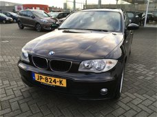 BMW 1-serie - 116i High Executive Navi Schuifdak Climate Parkeersensoren