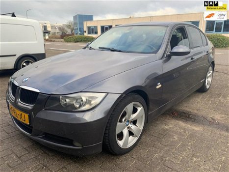 BMW 3-serie - 320d Business APK 14-8-2020 Airco Leer - 1