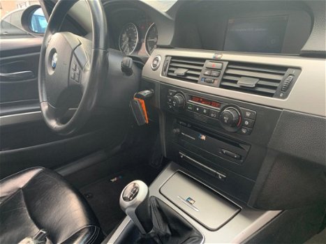 BMW 3-serie - 320d Business APK 14-8-2020 Airco Leer - 1