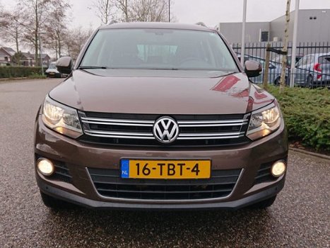 Volkswagen Tiguan - 1.4 TSI Sport&Style NAVI + Trekhaak - 1