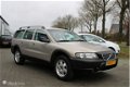 Volvo XC70 - 2.4 T AWD Geartronic, Weinig KM's, Youngtimer - 1 - Thumbnail