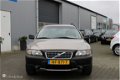 Volvo XC70 - 2.4 T AWD Geartronic, Weinig KM's, Youngtimer - 1 - Thumbnail