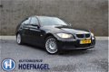 BMW 3-serie - 318i Executive Climate/Cruise control/Elektrische ramen/Parkeersensoren/LM velgen 17'' - 1 - Thumbnail