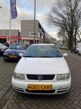 Volkswagen Polo - 1.4 / 128.000 KM / Stuurbekrachtiging - 1