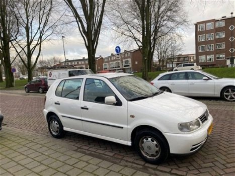 Volkswagen Polo - 1.4 / 128.000 KM / Stuurbekrachtiging - 1