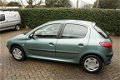 Peugeot 206 - 1.4 75PK AUTOMAAT CLIMAT NIEUWE APK - 1 - Thumbnail