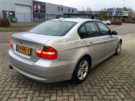 BMW 3-serie - 320i [bj 2006] Xenon/Navi|Nette auto - 1