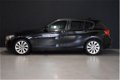 BMW 1-serie - 118i Sport Line Black Edition 170 PK [GROOT NAVI, SPORTLINE, RODE STIKSELS, PDC, CRUIS - 1 - Thumbnail