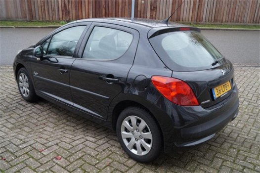 Peugeot 207 - 1.4 VTi X-line * AIRCO * 5 Deurs * APK - 1