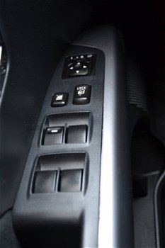 Mitsubishi Outlander - 2.4 Intro Edition 2WD Clima/NAP/Cruise/Trekhaak - 1