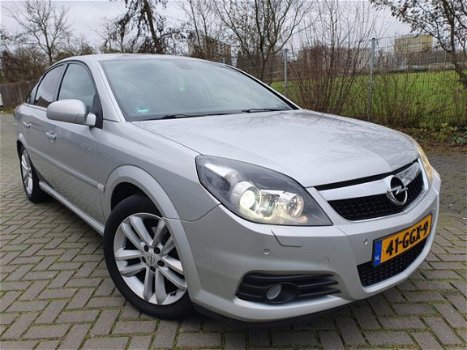 Opel Vectra GTS - 2.2-16V Executive - VOL OPTIES - ZEER NETJES - 1