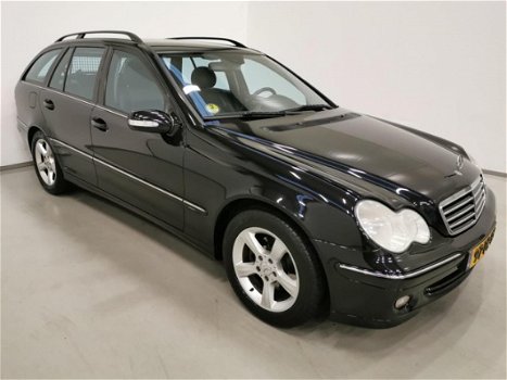 Mercedes-Benz C-klasse Combi - 220 CDI Avantgarde / Automaat / Navigatie / Cruise - 1