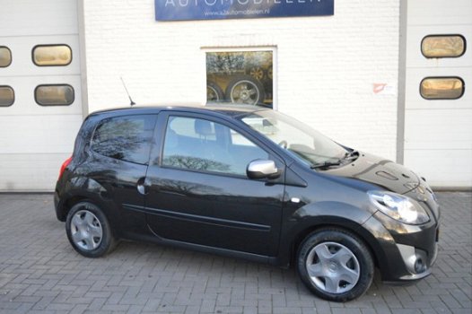 Renault Twingo - 1.5 dCi Night & Day NAP, CRUISE, AIRCO, NIEUWE RIEM EN GROTE BEURT - 1