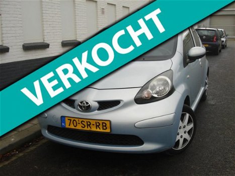 Toyota Aygo - 1.0-12V + 5drs Elek. ramen Nette auto - 1