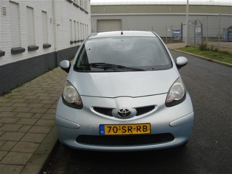 Toyota Aygo - 1.0-12V + 5drs Elek. ramen Nette auto - 1