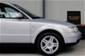 Volkswagen Passat - 2.8 V6 Highline 4Motion Highline - 1 - Thumbnail