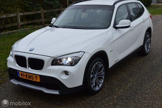 BMW X1 - sDrive20d 177pk versie CiC/Navi/Camera/Xenon - 1