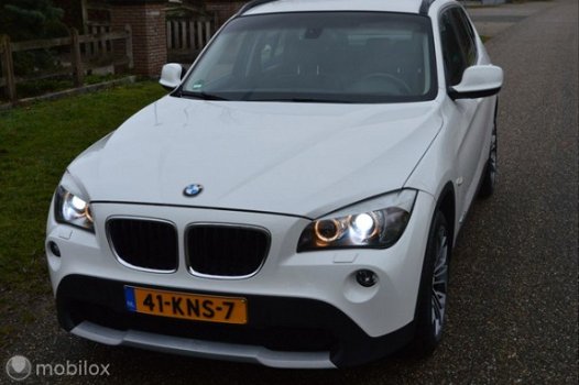 BMW X1 - sDrive20d 177pk versie CiC/Navi/Camera/Xenon - 1