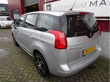 Peugeot 5008 - 1.6 HDiF ST 7p. Navi // Clima // PDC // Pano.dak // - 1