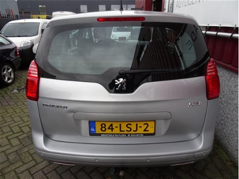 Peugeot 5008 - 1.6 HDiF ST 7p. Navi // Clima // PDC // Pano.dak // - 1