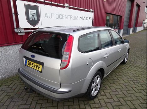 Ford Focus Wagon - 1.6-16V Futura // Airco // 200 DKM NAP // Nette auto - 1