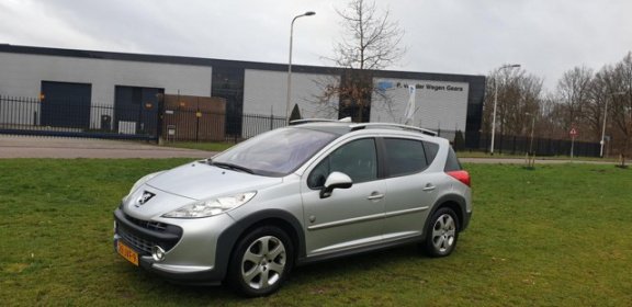 Peugeot 207 SW Outdoor - 1.6 VTi Sublime Dealer onderhouden panoroma dak trekhaak Cruis control cv o - 1