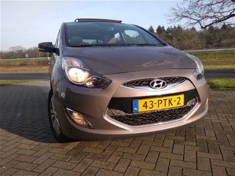 Hyundai ix20 - 1.6i i-Catcher | Navigatie | Elektrisch Panorama Dak | Lederen bekleding | Camera | T - 1