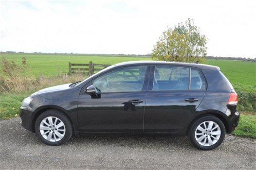 Volkswagen Golf - 1.6 TDI 77KW 5D - 1