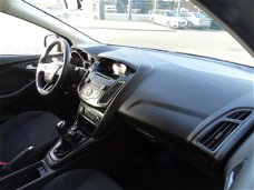 Ford Focus - 1.0 Titanium Airco PDC Stoel/Stuurverwaming