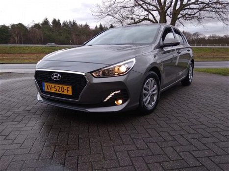 Hyundai i30 - Turbo | Comfort 5-Deurs| Climate Control | Cruise Control | Camera | Full Map Navi - 1